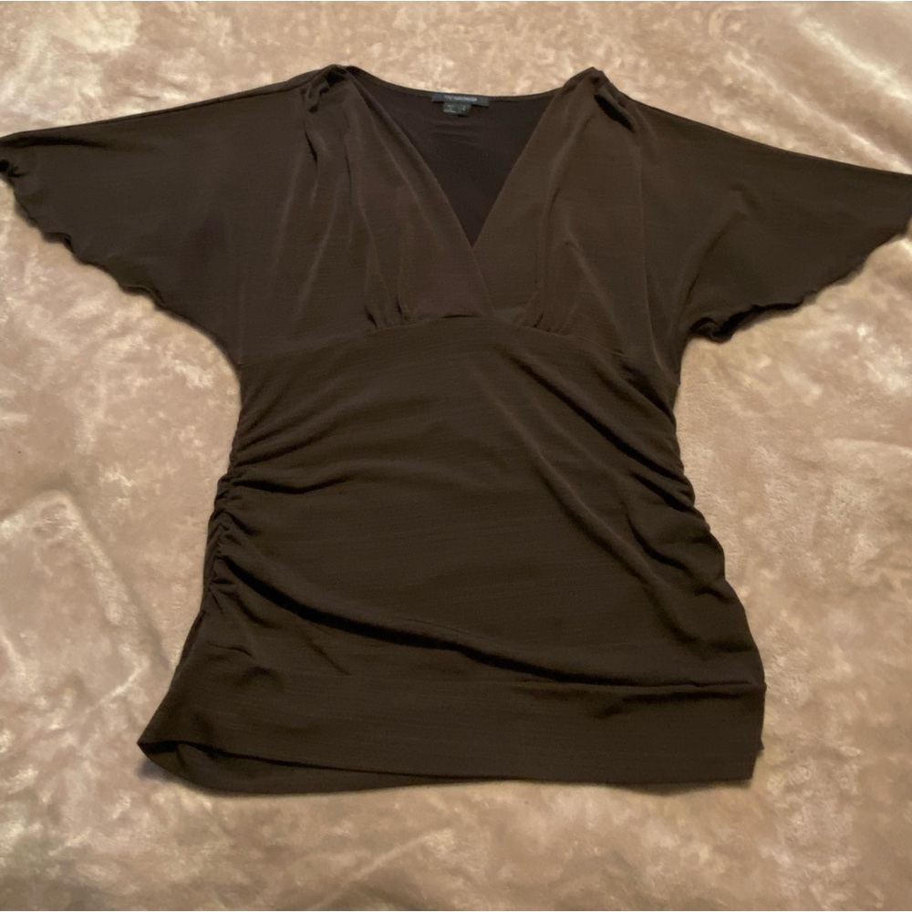 Flattering brown stretchy blouse